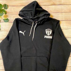 Like new Men’s Puma hoodie.
